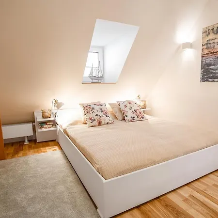 Stilvolles Haus Ganz Nah Am Unieście